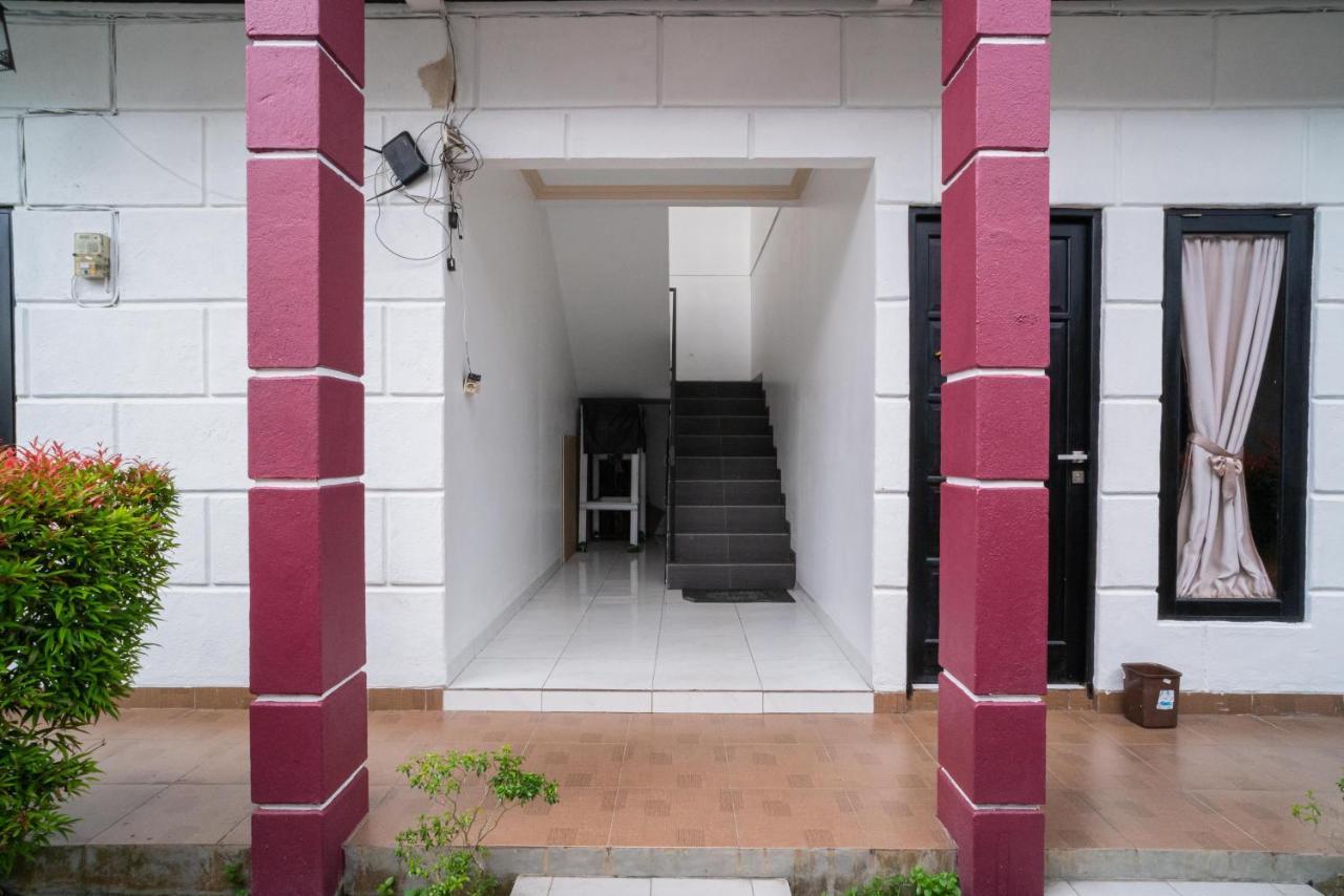 Reddoorz @ Wisma Pangrango Palangkaraya Kültér fotó